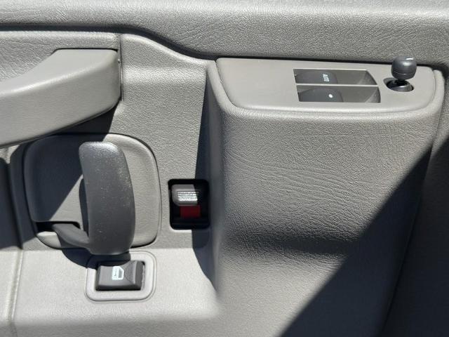 2026 Chevrolet Express Cargo Work Van - Photo 16