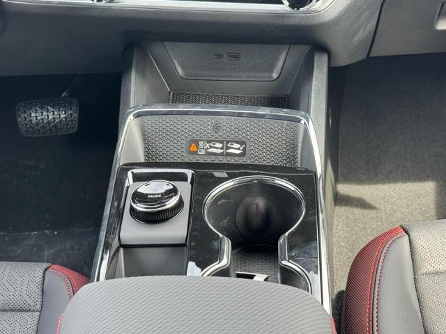 2027 Chevrolet Equinox RS - Photo 10
