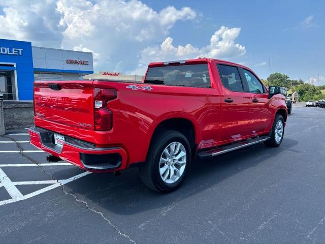 2023 Chevrolet Silverado 1500 Custom photo 3