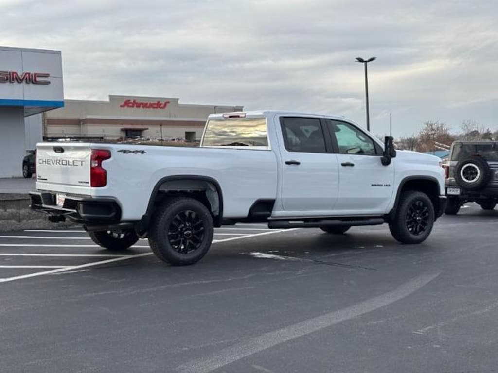 New 2026 Chevrolet Silverado 2500HD Custom Truck