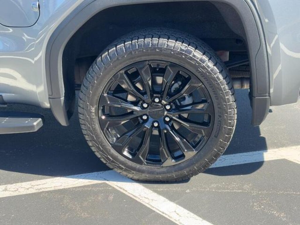 Used 2021 GMC Sierra 1500 SLT Crew Cab Pickup