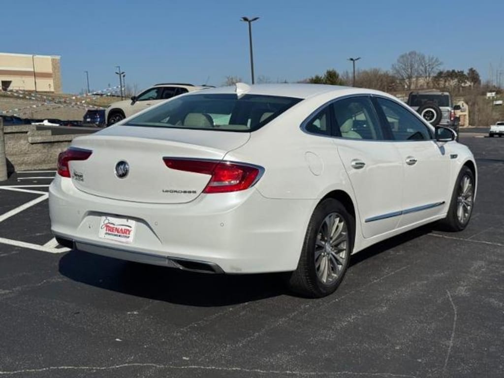 Used 2018 Buick Lacrosse Essence Car