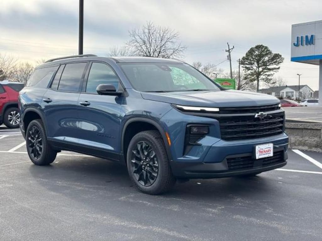 New 2026 Chevrolet Traverse FWD LT SUV