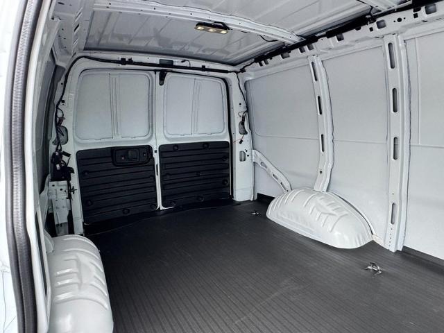 2026 Chevrolet Express Cargo Work Van - Photo 7