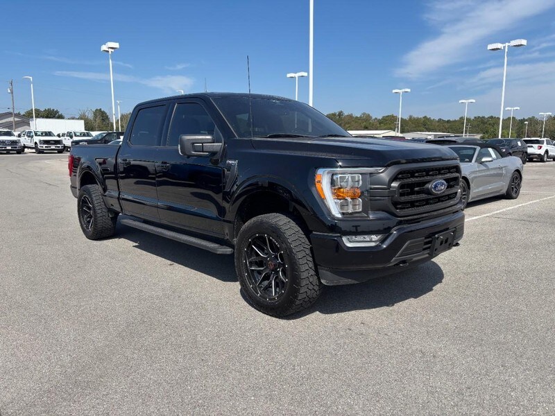 2022 Ford F-150 XLT photo 2