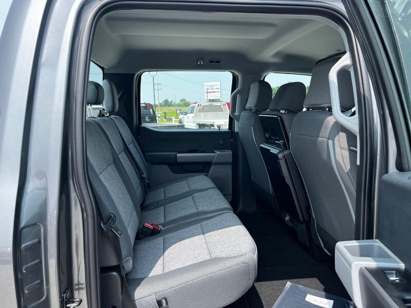 2025 Ford F-250 photo 4