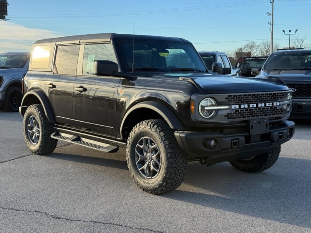 New 2025 Ford Bronco Badlands SUV