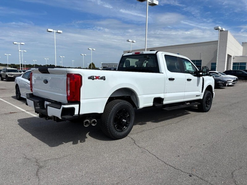 2026 Ford F-250 XL photo 3