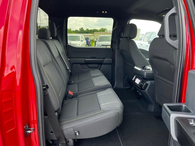 2025 Ford F-150 STX photo 4