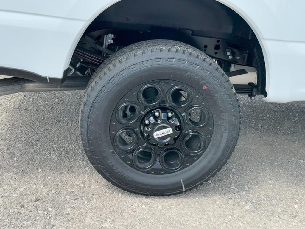 New 2026 Ford F-350 XLT Truck Crew Cab