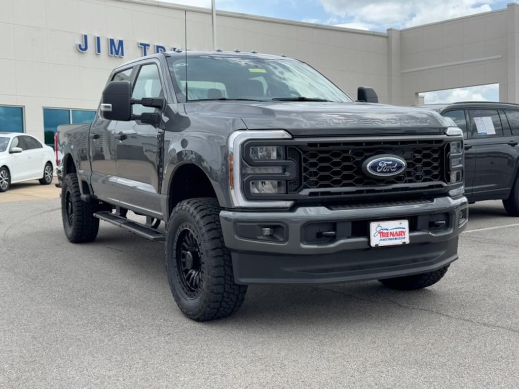 New 2026 Ford F-250 XL Truck Crew Cab