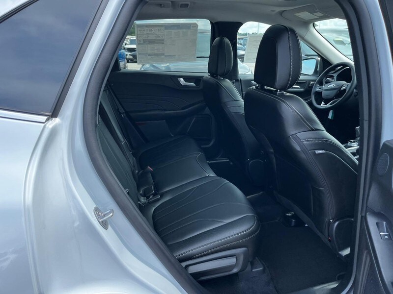 2025 Ford Escape photo 3
