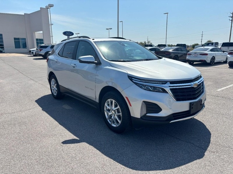 Used 2022 Chevrolet Equinox LT with VIN 3GNAXUEVXNL228939 for sale in Moscow Mills, MO