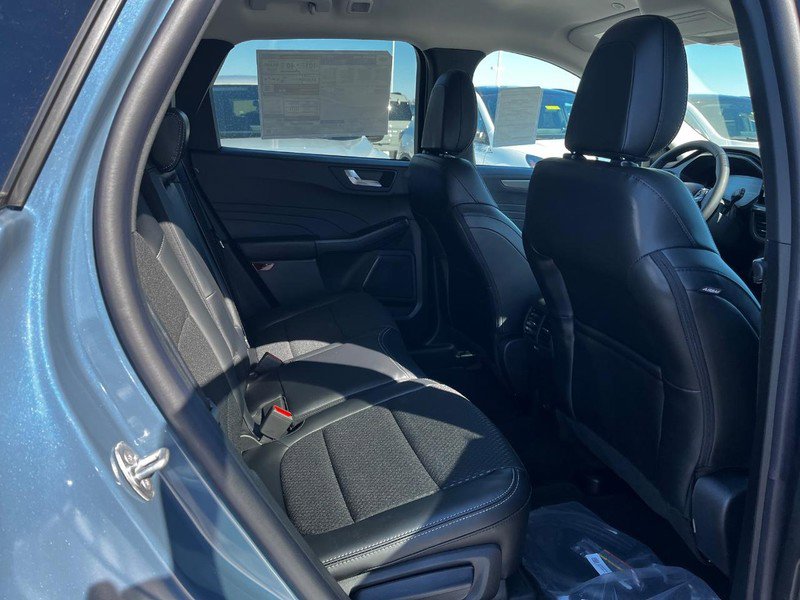 2025 Ford Escape photo 4