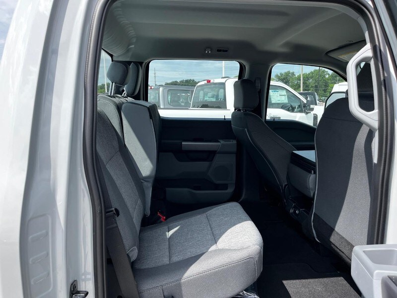 2025 Ford F-250 photo 3