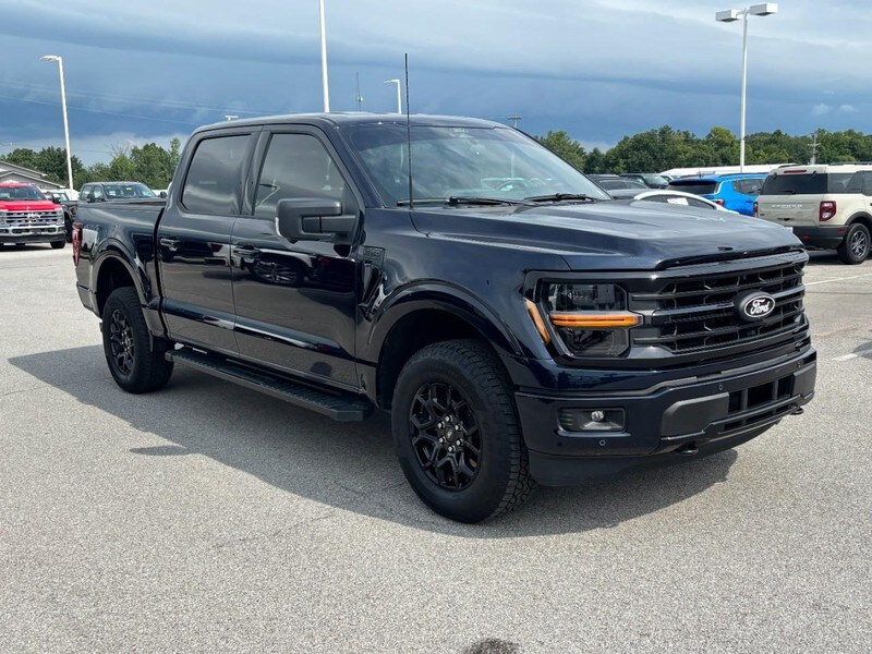 2025 Ford F-150 XLT photo 3