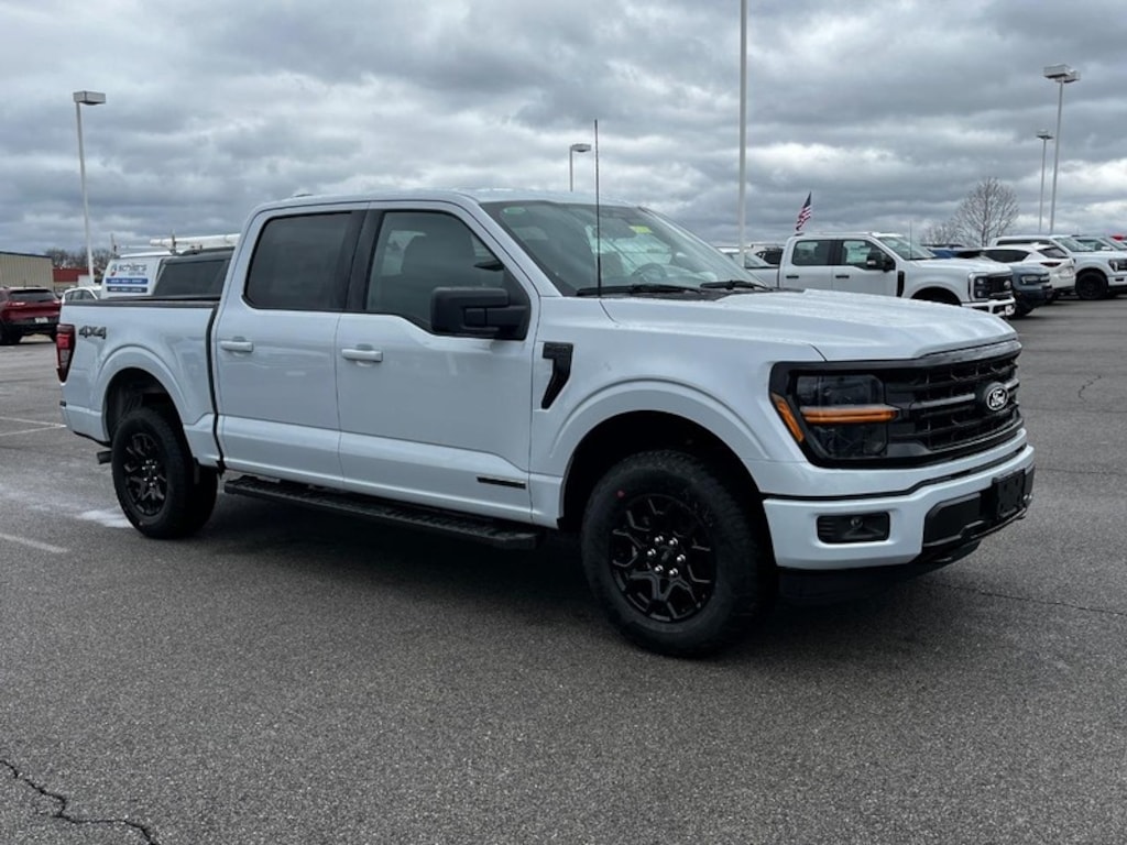 New 2025 Ford F-150 XLT Truck SuperCrew Cab