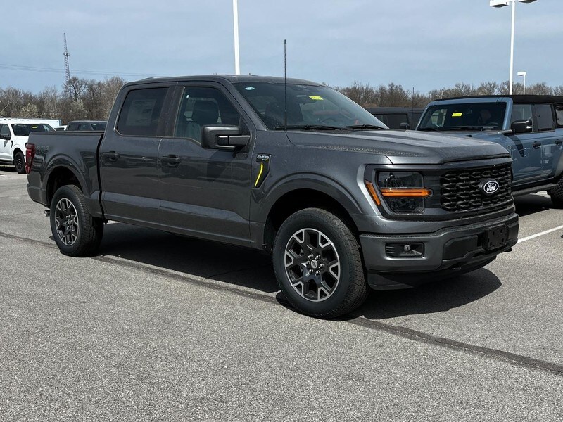 2025 Ford F-150 STX photo 2