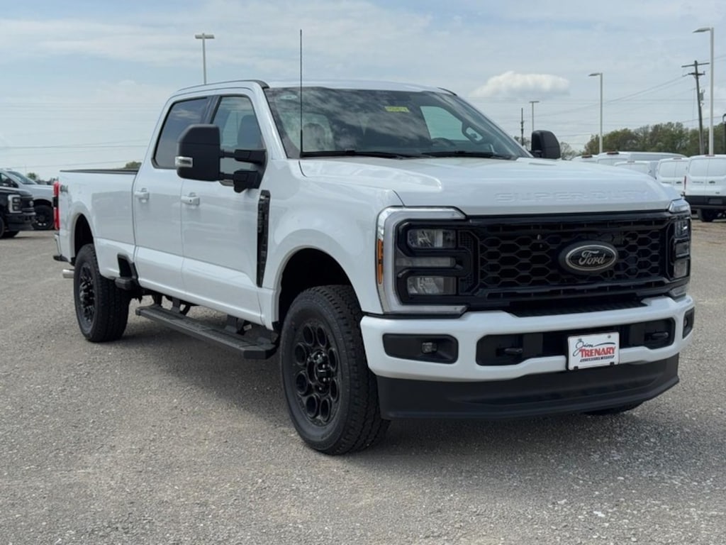 New 2026 Ford F-350 XLT Truck Crew Cab