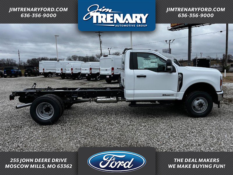 2024 Ford F-350 Chassis Truck Regular Cab 