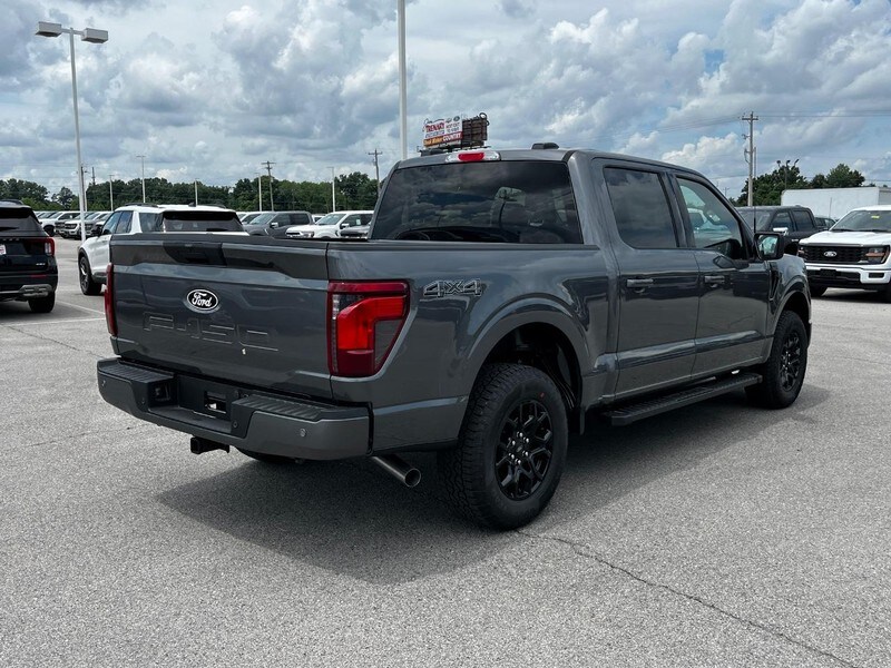 2025 Ford F-150 XLT photo 3