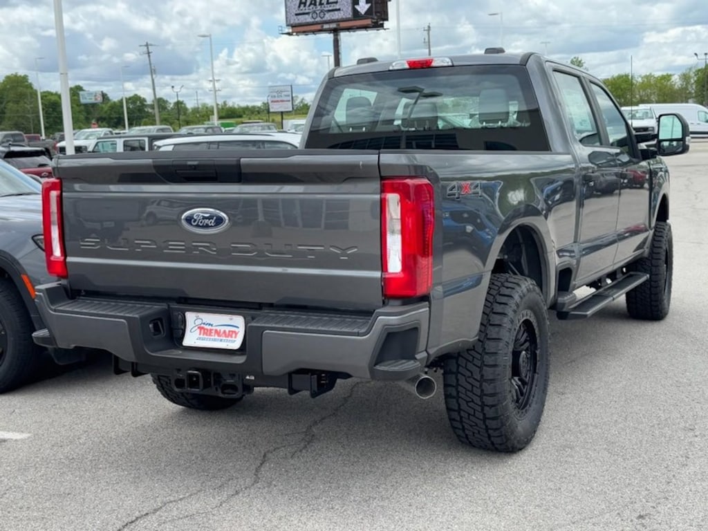 New 2026 Ford F-250 XL Truck Crew Cab