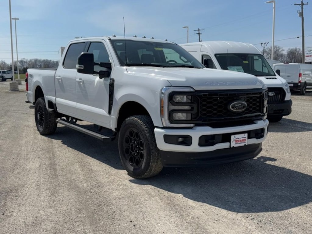 New 2026 Ford F-350 XLT Truck Crew Cab