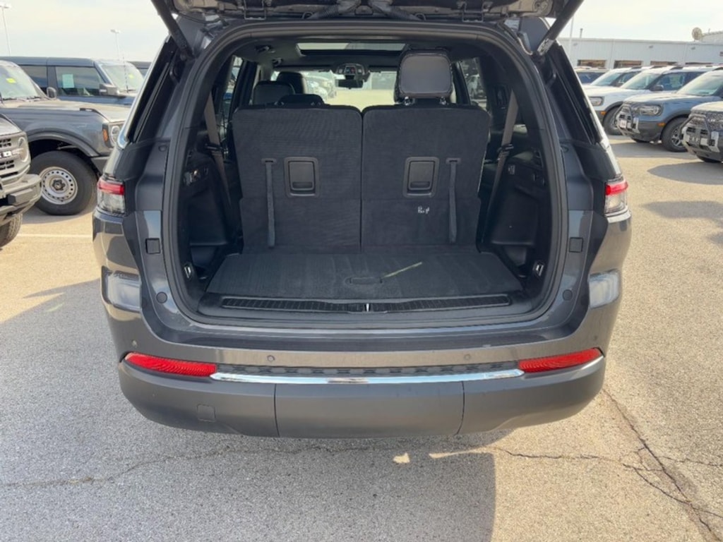 Used 2024 Jeep Grand Cherokee L Limited SUV