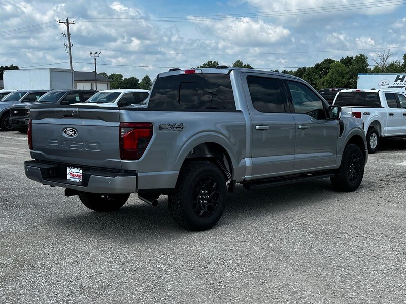 2025 Ford F-150 XLT photo 3