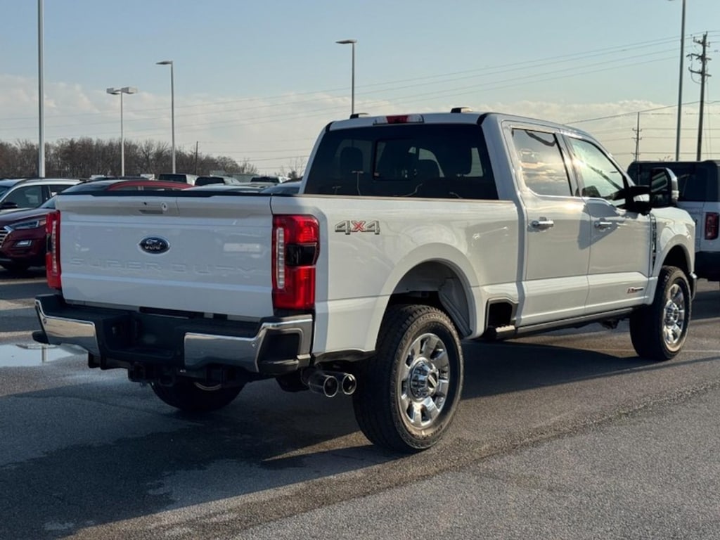 New 2025 Ford F-350 Truck Crew Cab