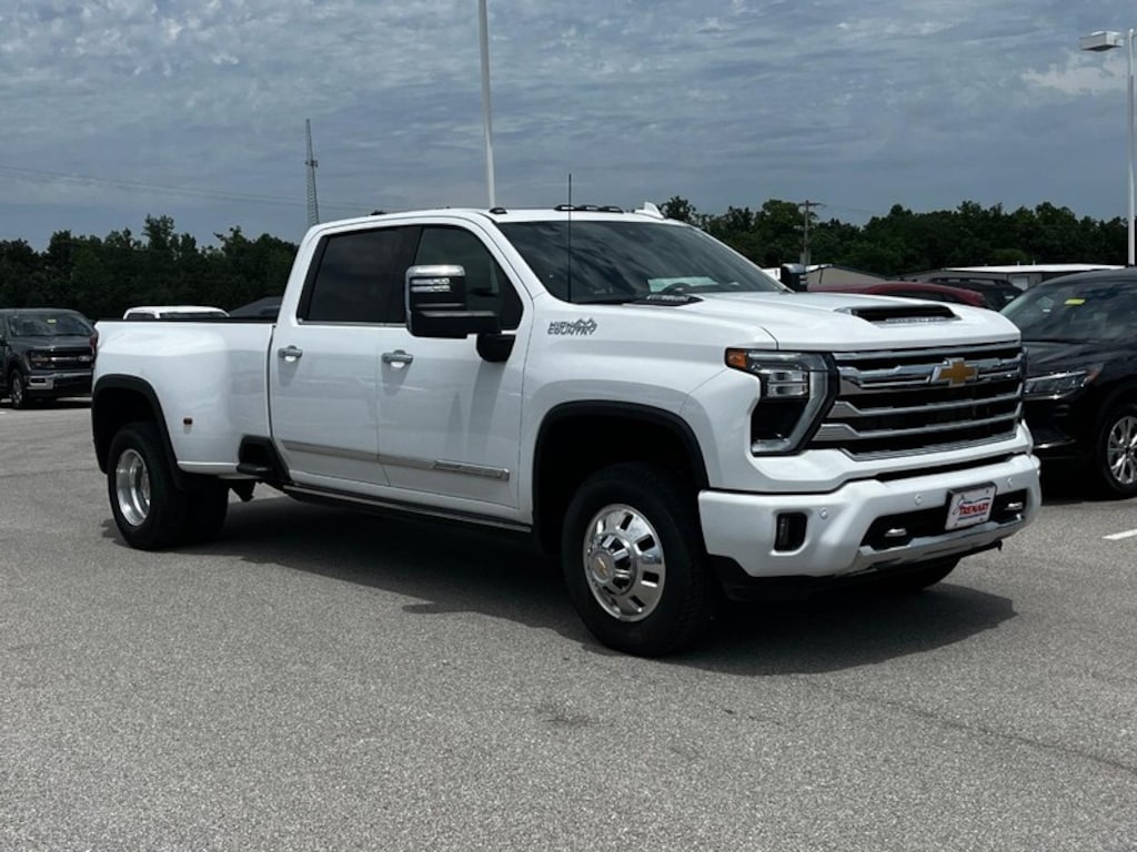 Used 2024 Chevrolet Silverado 3500 HD High Country Truck Crew Cab