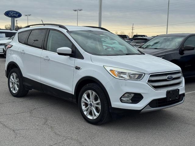 Used 2018 Ford Escape SE with VIN 1FMCU9GD6JUA22847 for sale in Moscow Mills, MO