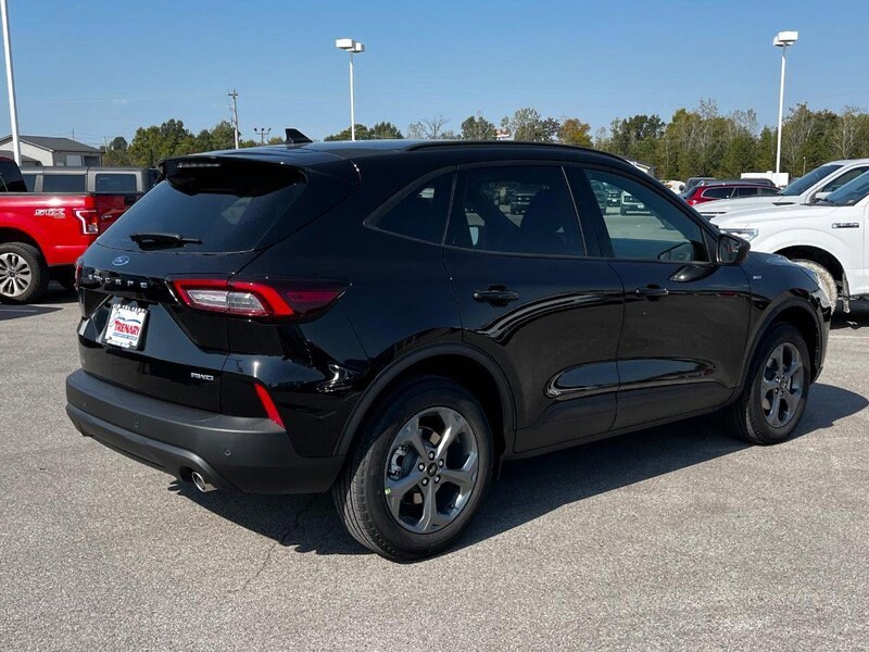 2025 Ford Escape ST-Line photo 3