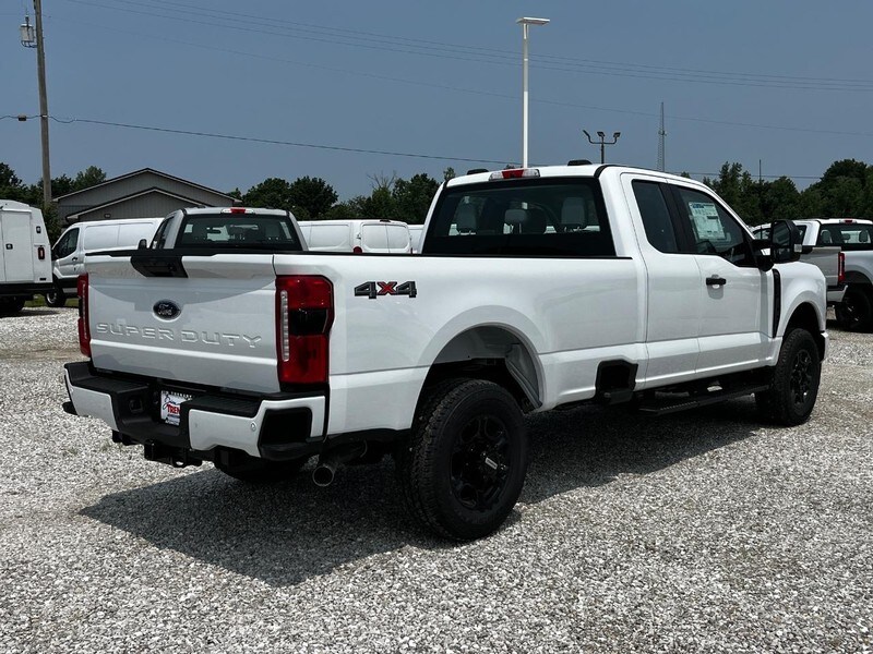 2025 Ford F-250 photo 4