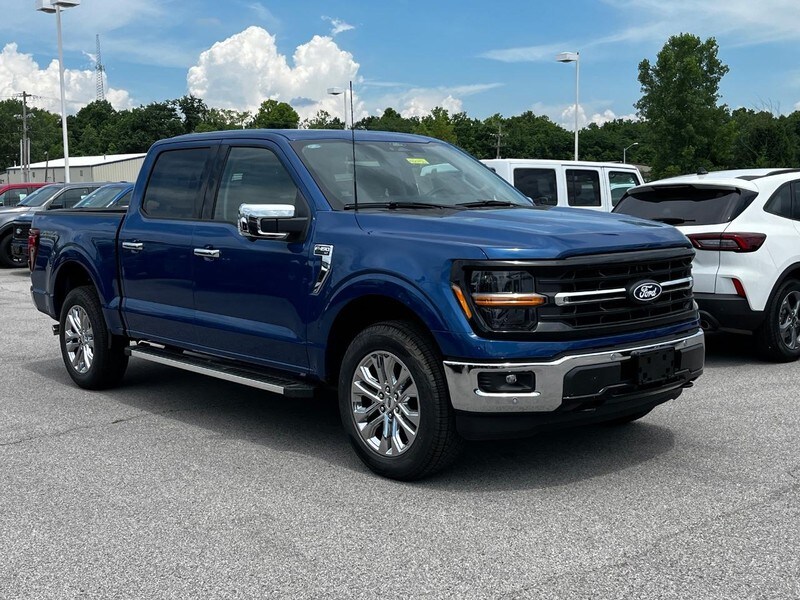 2025 Ford F-150 XLT photo 2