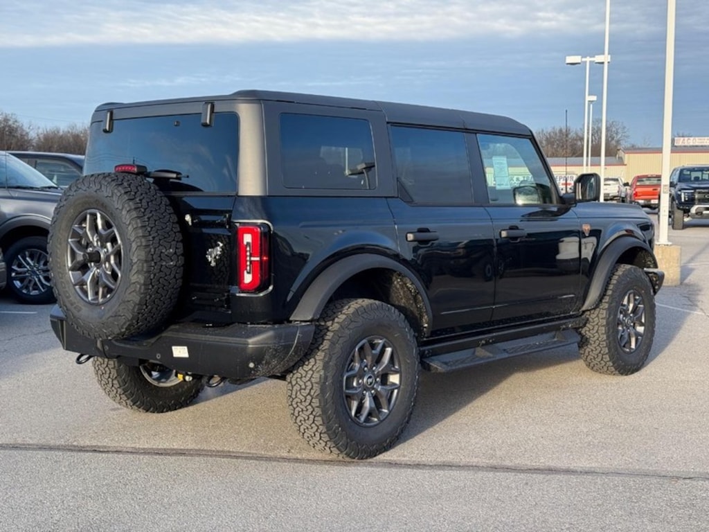 New 2025 Ford Bronco Badlands SUV