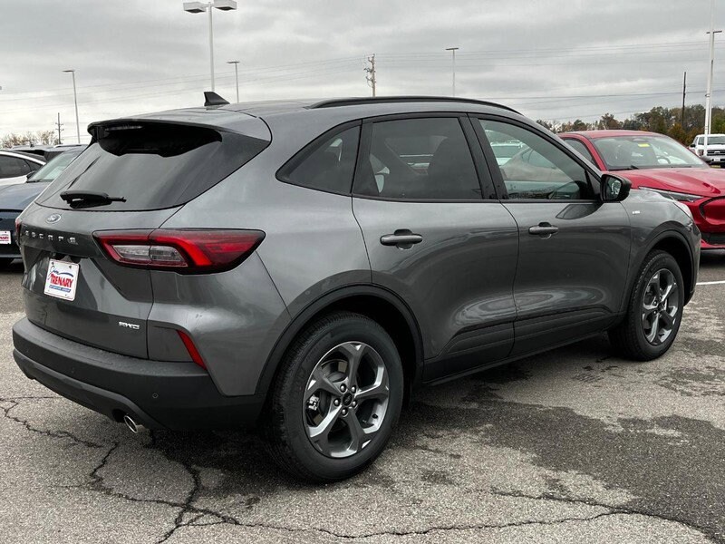 2025 Ford Escape ST-Line photo 3