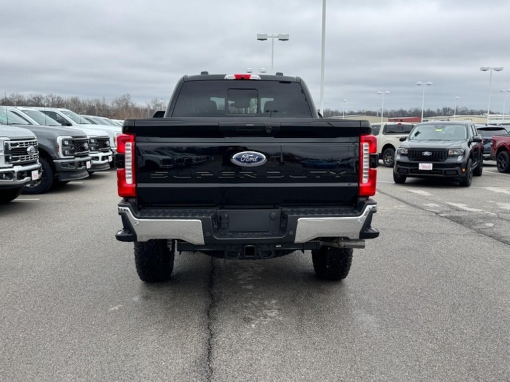New 2026 Ford F-250 XLT Truck Crew Cab