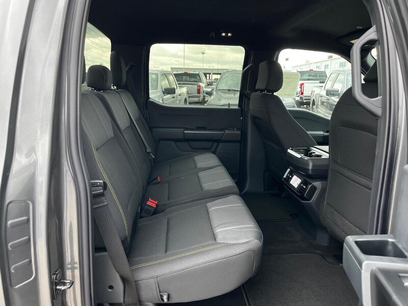 2025 Ford F-150 STX photo 4