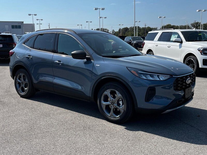 2025 Ford Escape ST-Line photo 2