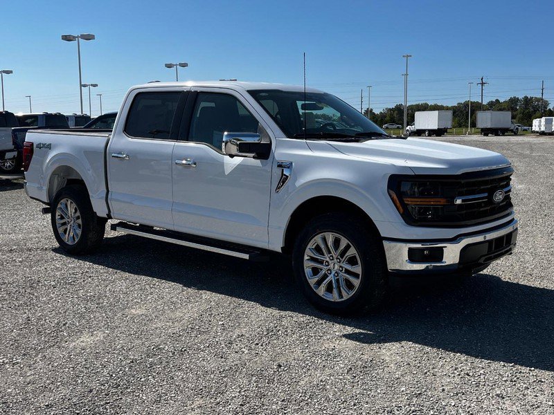 2024 Ford F-150 XLT photo 2