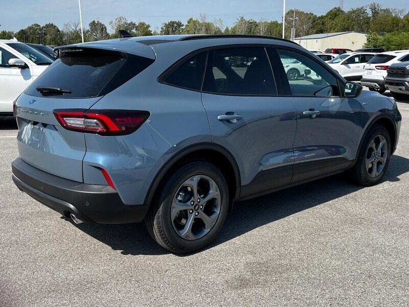 2025 Ford Escape ST-Line photo 3