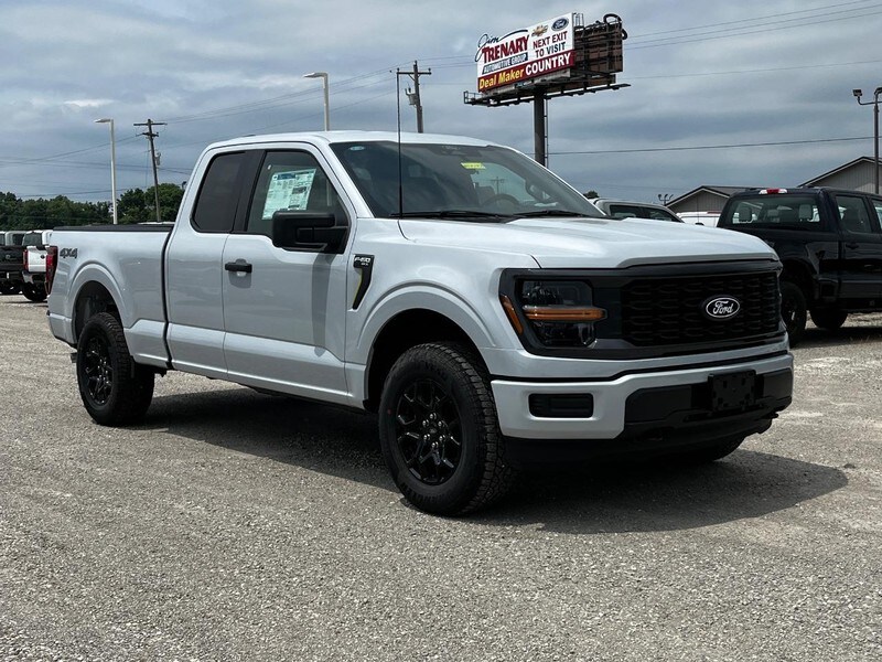 2025 Ford F-150 STX photo 2