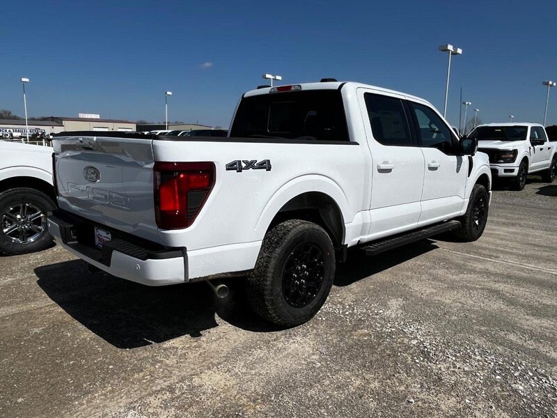 2025 Ford F-150 XLT photo 2