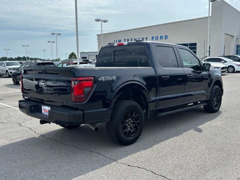 2025 Ford F-150 XLT photo 4
