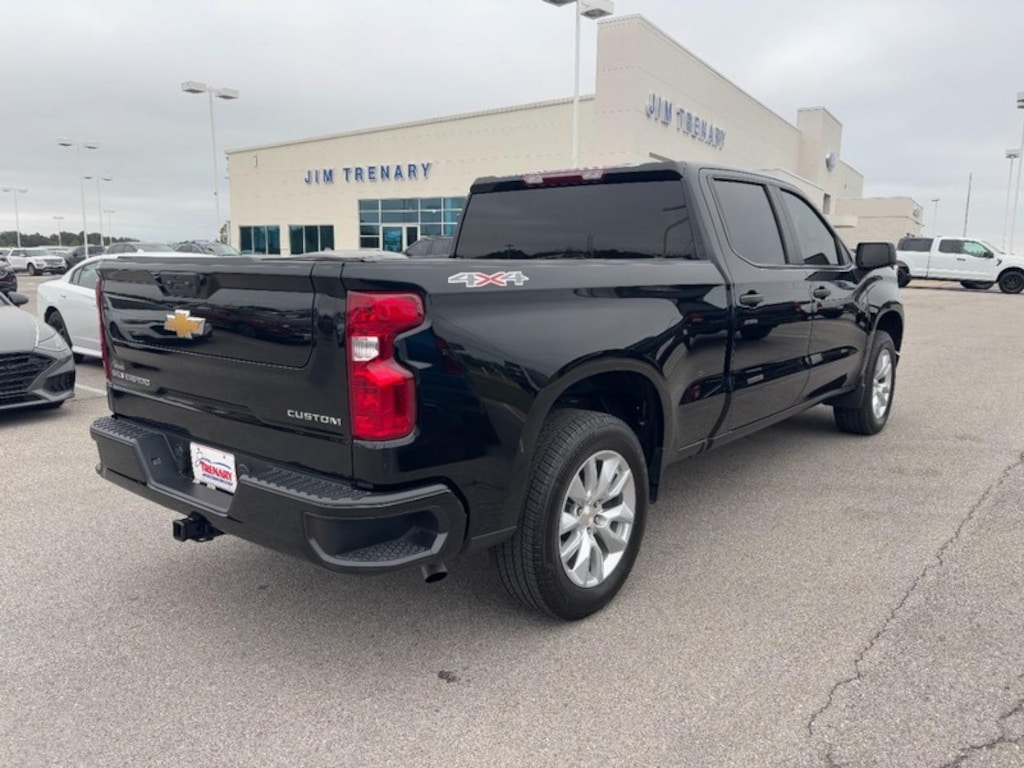 Used 2025 Chevrolet Silverado 1500 Custom Truck Crew Cab