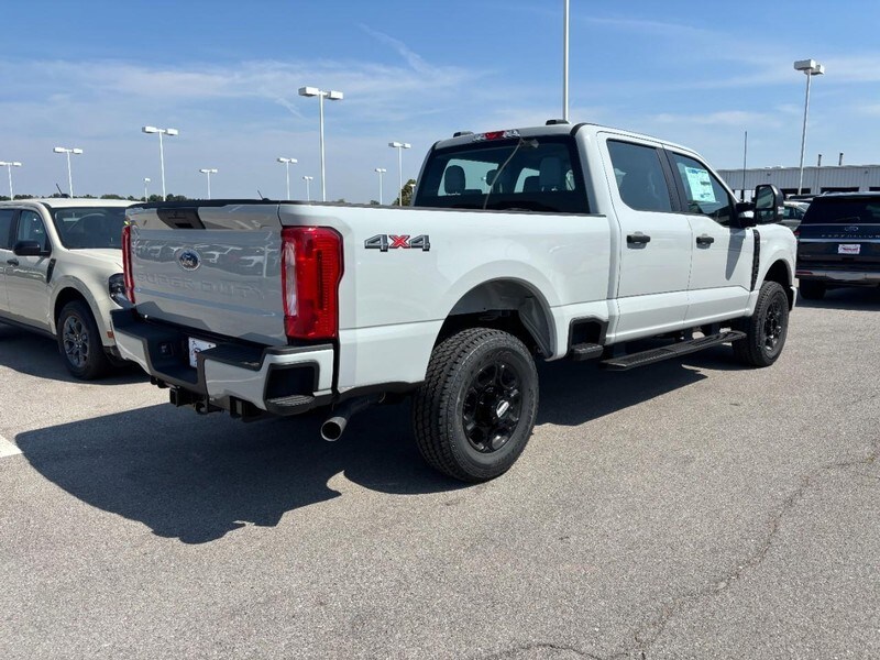 2026 Ford F-250 XL photo 3