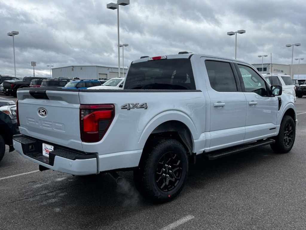 New 2025 Ford F-150 XLT Truck SuperCrew Cab