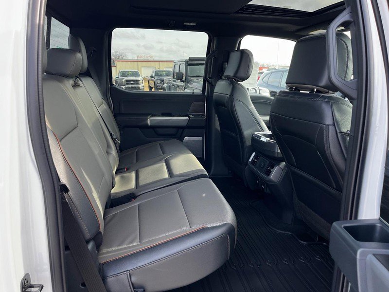 2025 Ford F-150 Lariat photo 4