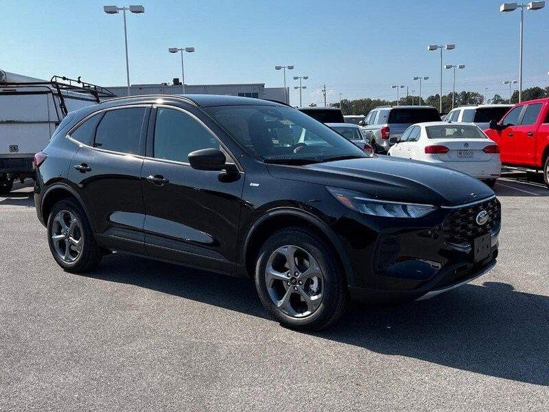 2025 Ford Escape ST-Line photo 2